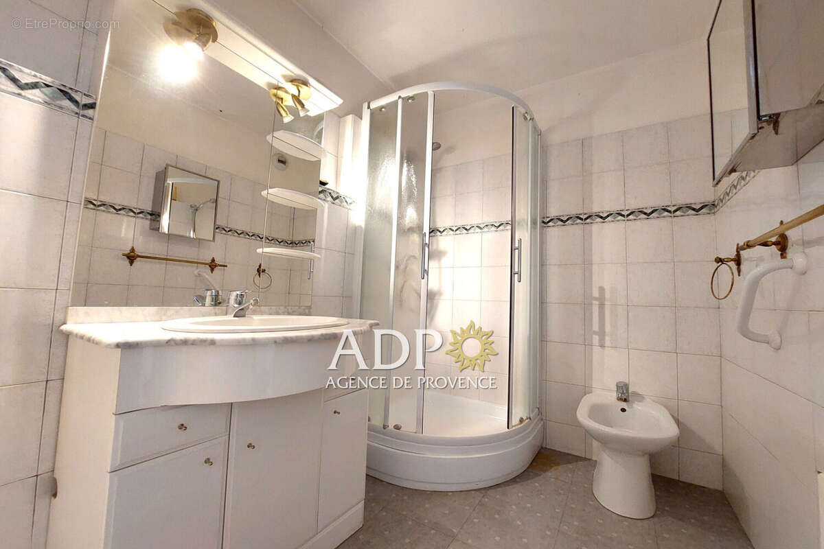 Appartement à MANDELIEU-LA-NAPOULE