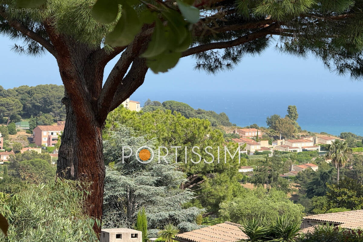 Appartement à VILLENEUVE-LOUBET