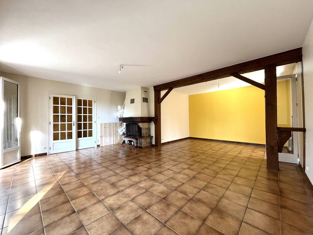 Maison à CONNERRE