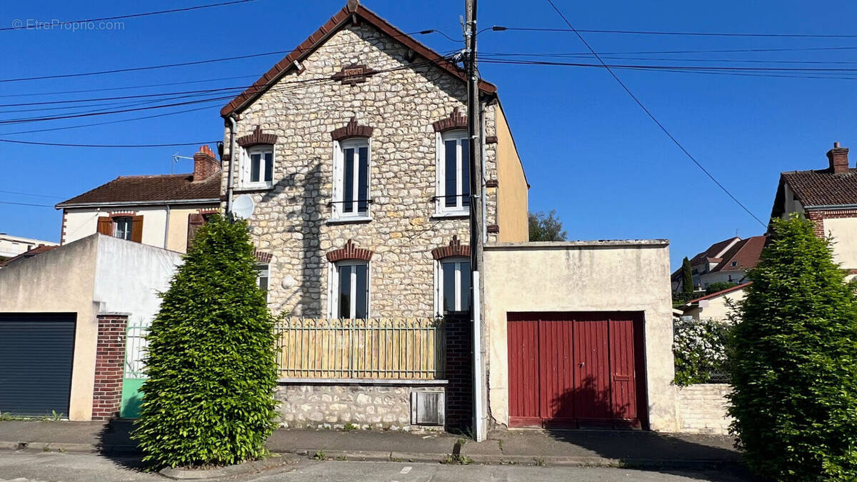 Maison à CHARTRES