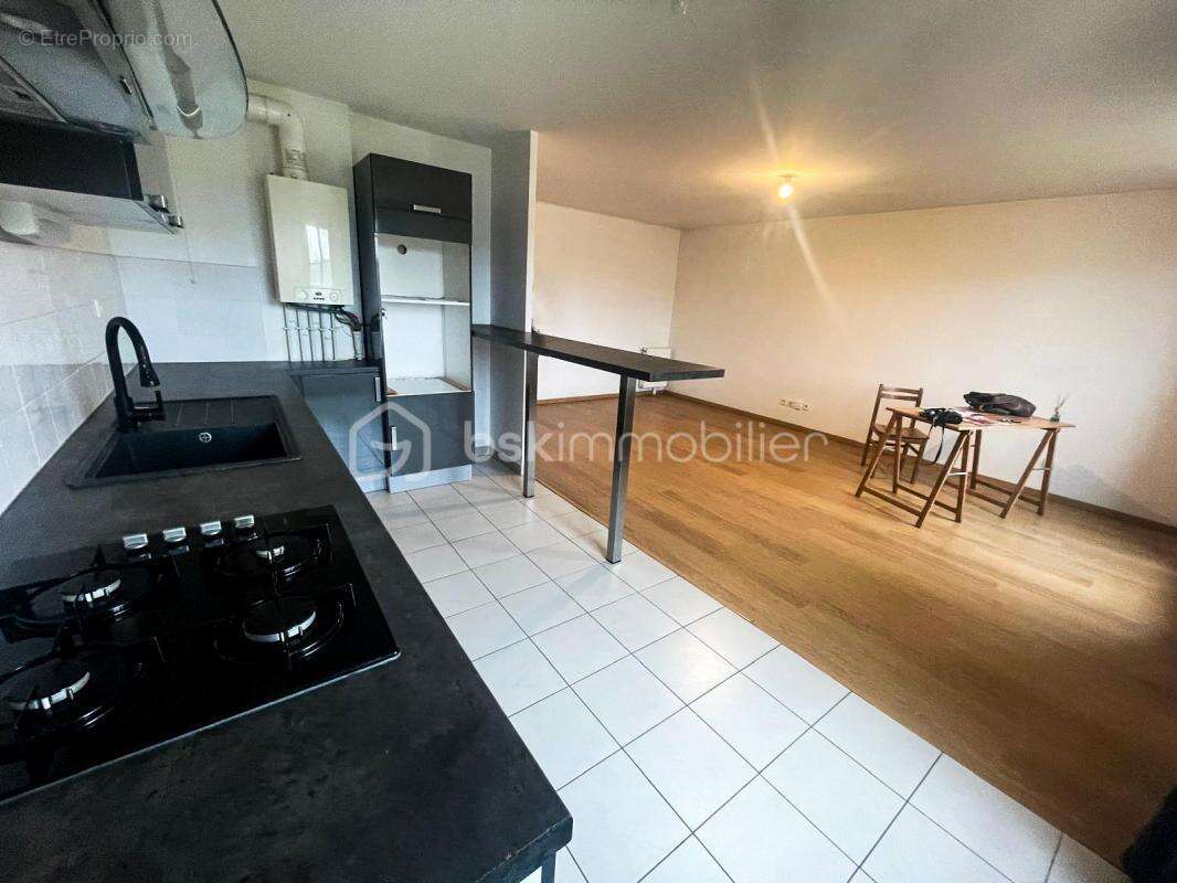 Appartement à LA CHAPELLE-EN-SERVAL