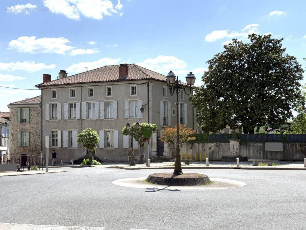 Maison à NONTRON