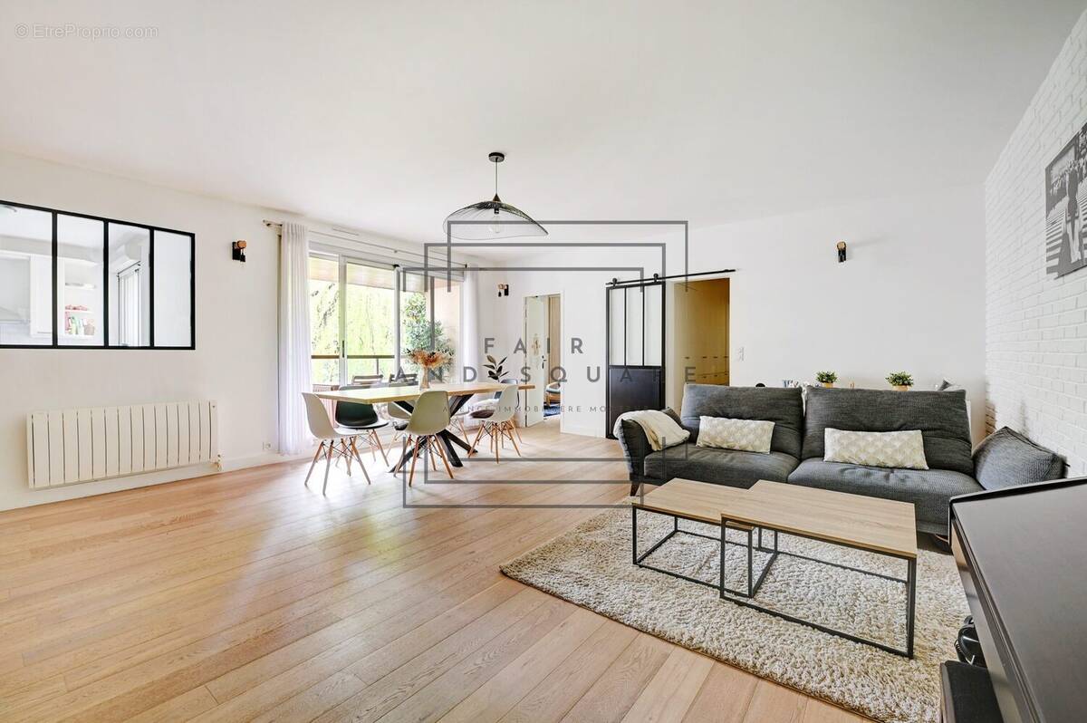 Appartement à NEUILLY-SUR-SEINE