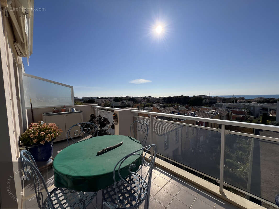 Appartement à SAINT-LAURENT-DU-VAR
