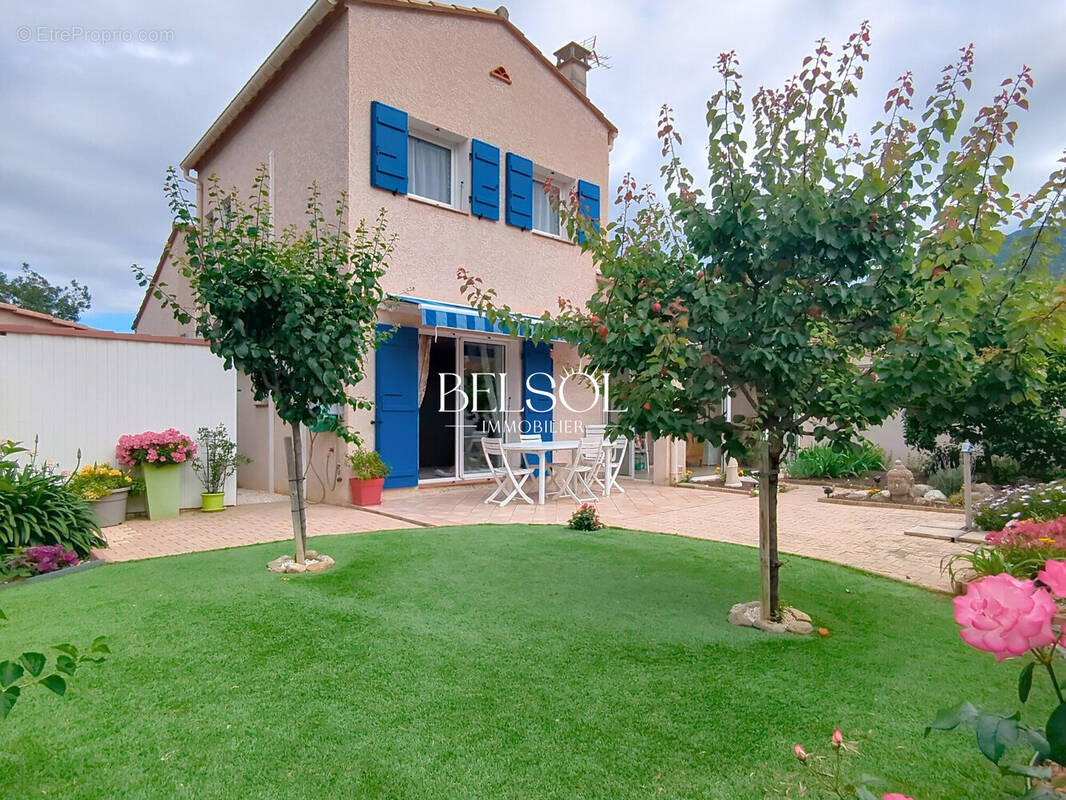 Maison à LAROQUE-DES-ALBERES