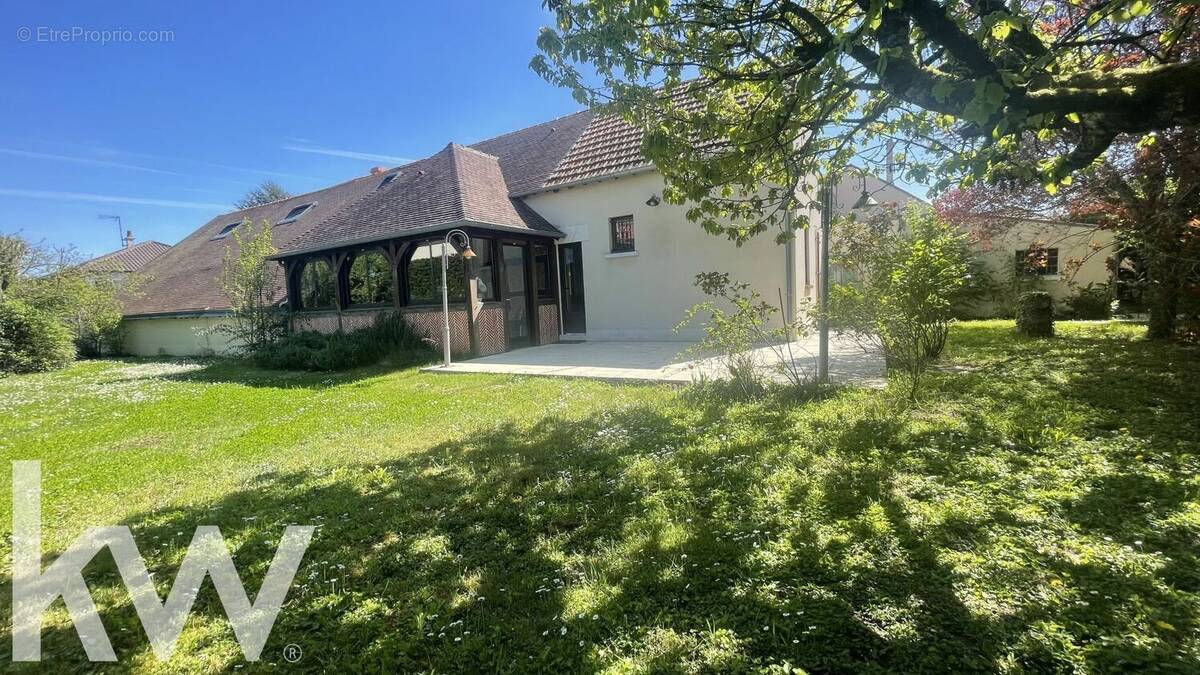 Maison à SAINT-DENIS-EN-VAL