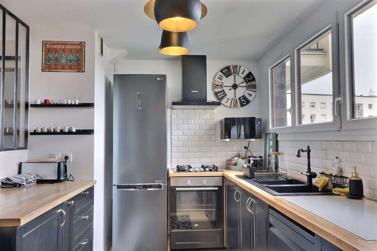 Appartement à SAINT-MAUR-DES-FOSSES
