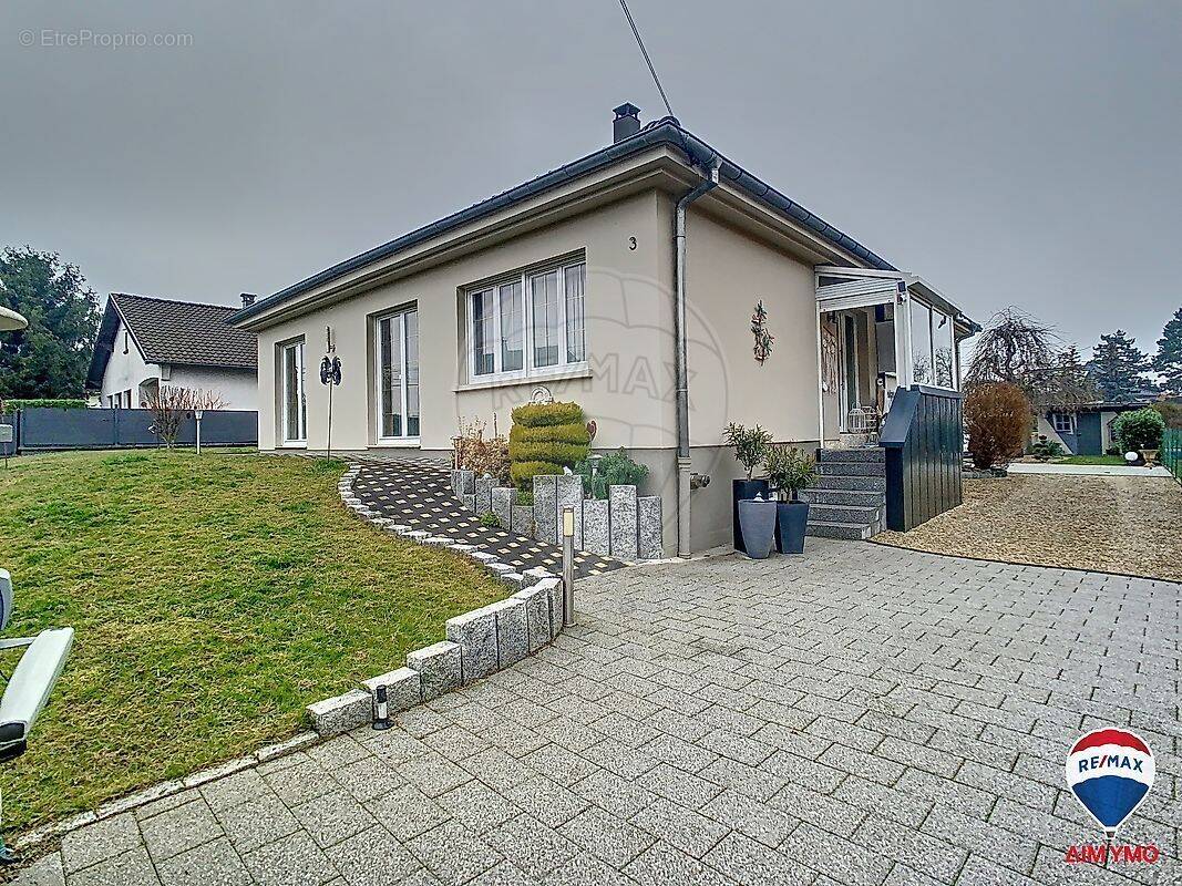 Maison à SAINTE-CROIX-EN-PLAINE