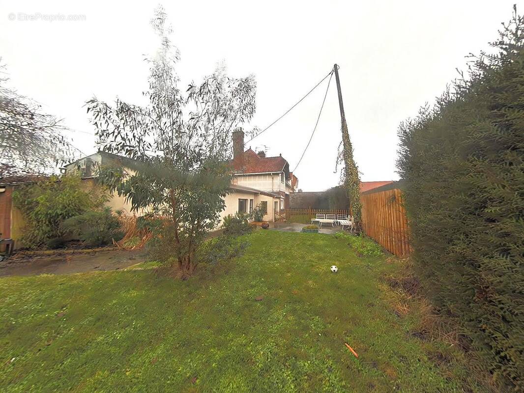 Maison à THUMERIES