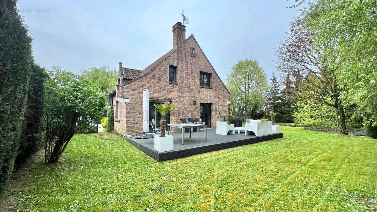 Maison à WAMBRECHIES