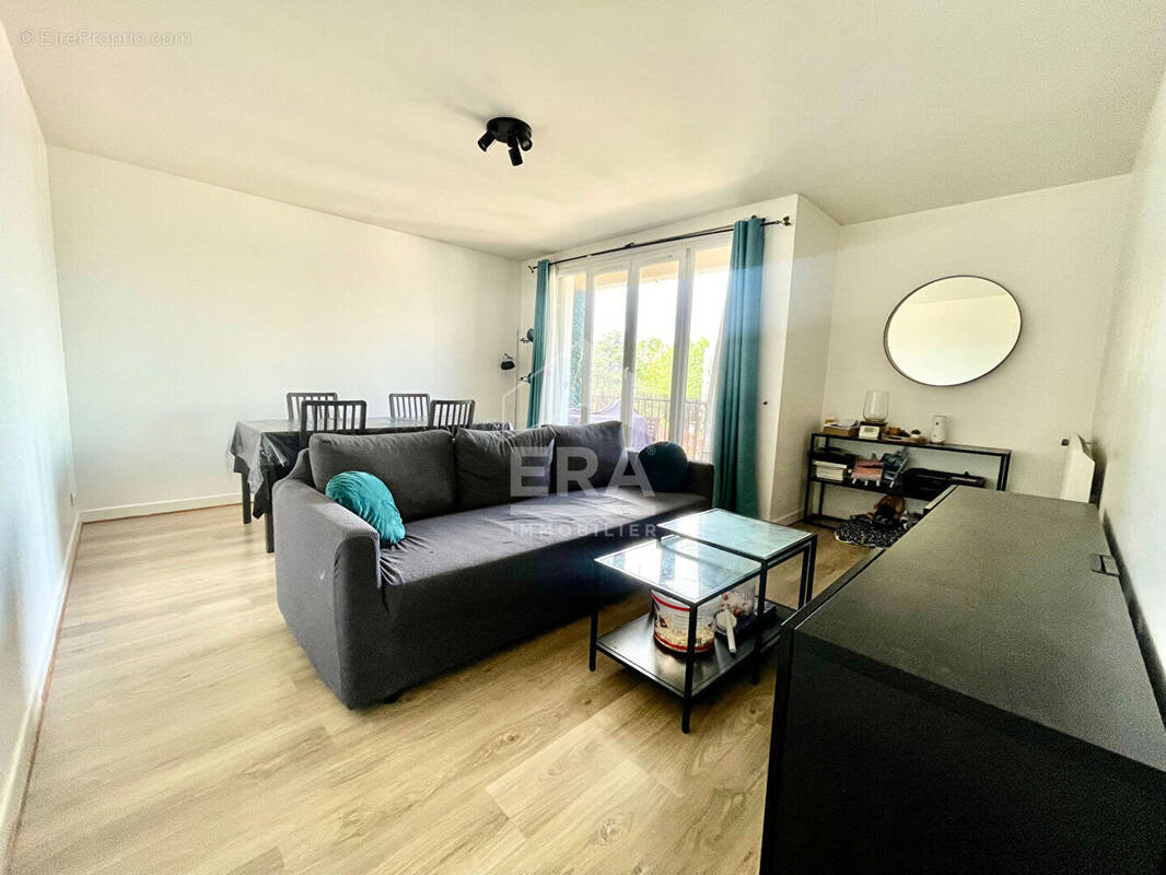 Appartement à BALLANCOURT-SUR-ESSONNE