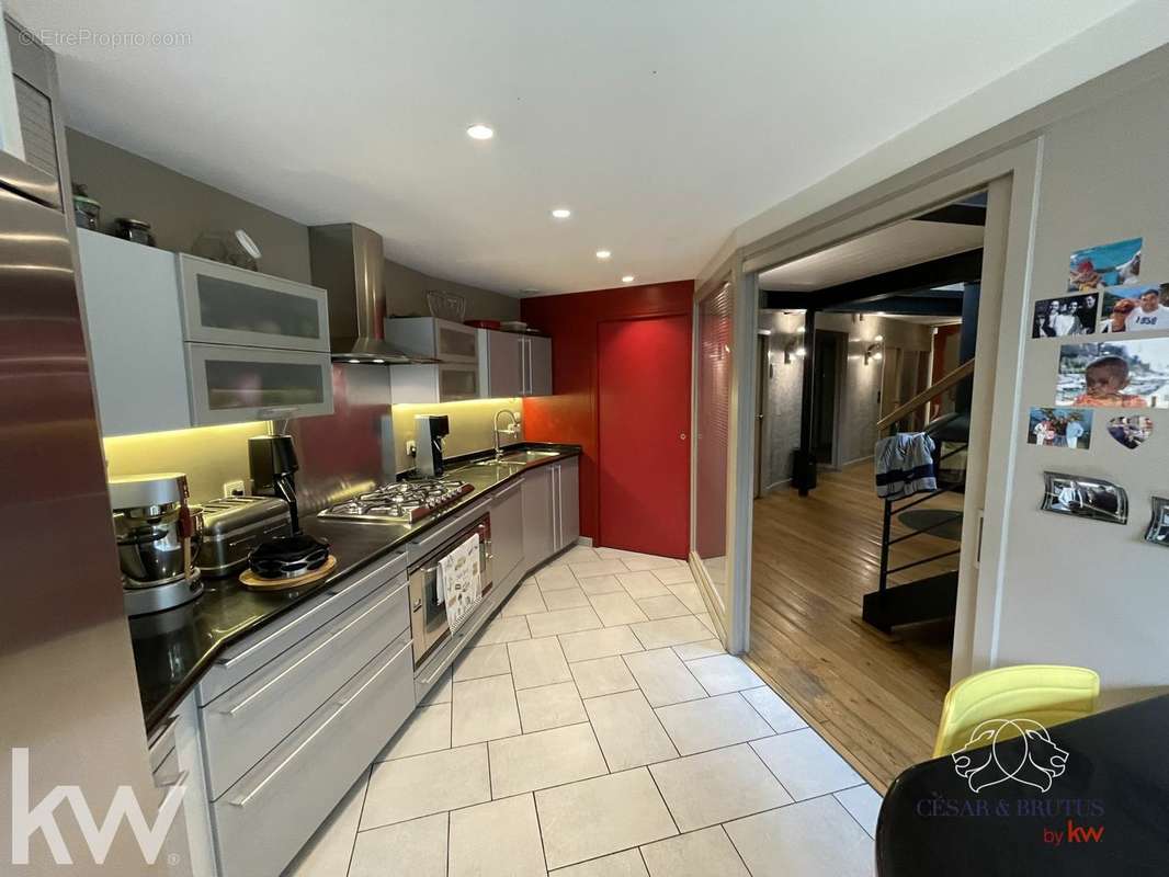 Appartement à LYON-8E