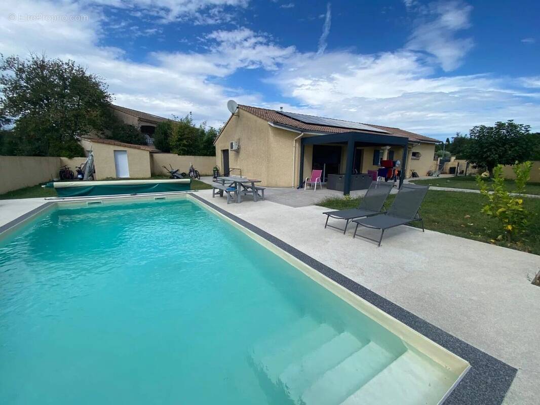 Maison à CHATEAUNEUF-SUR-ISERE