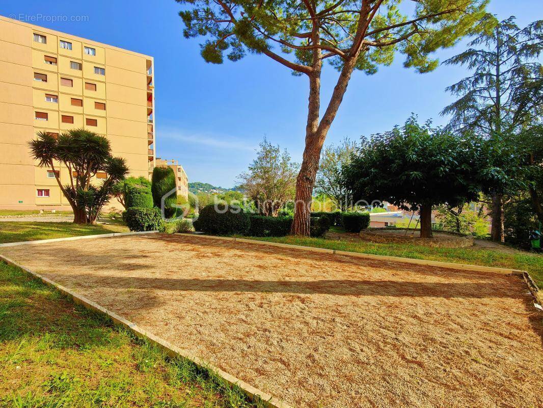 Appartement à VALLAURIS