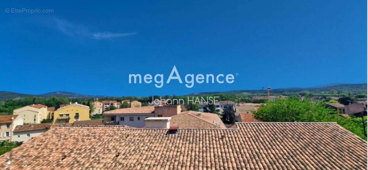 Appartement à COGOLIN
