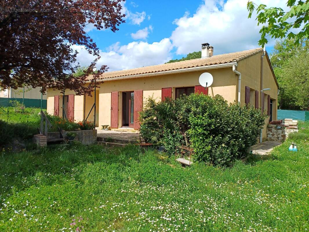 Photo 1 - Maison à SAINT-LAURENT-LA-VERNEDE