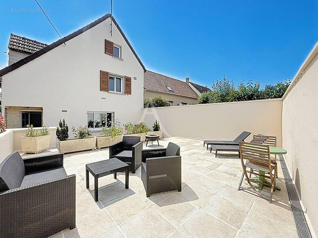 Maison à NANTEUIL-LES-MEAUX