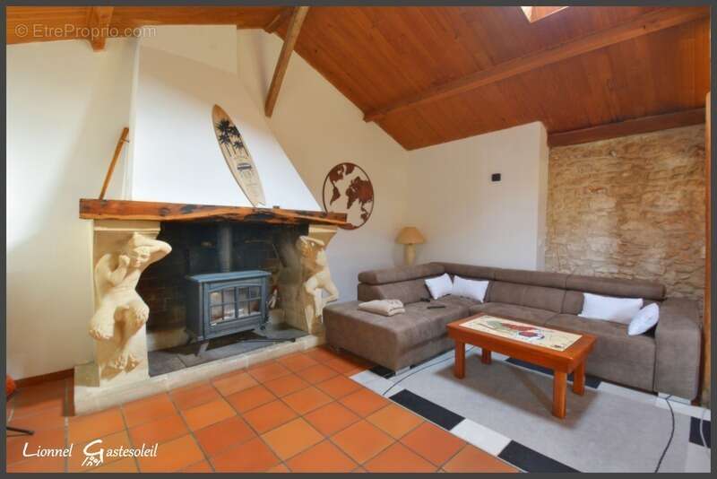 Maison à PINEUILH
