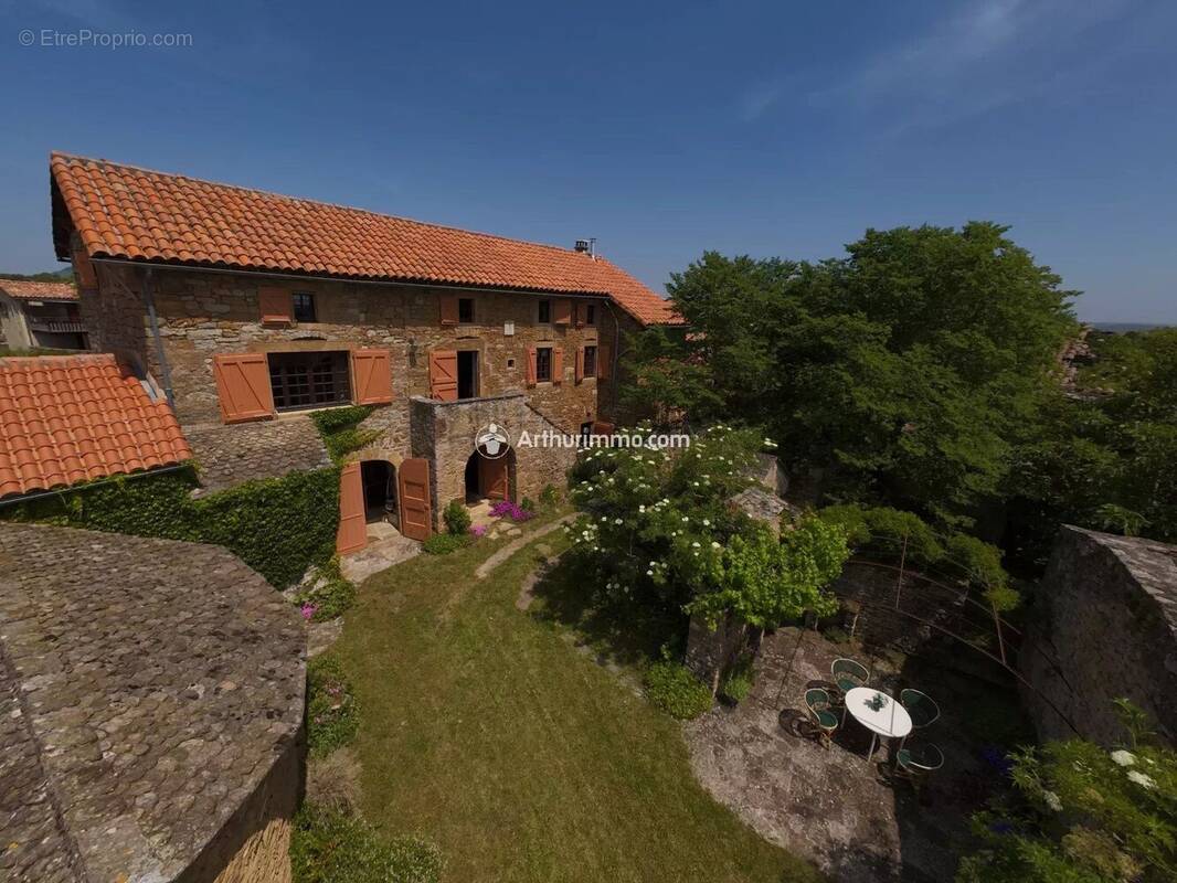 Maison à MILLAU