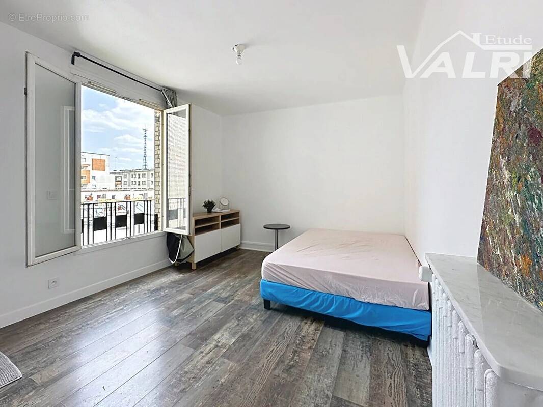 Appartement à PARIS-20E