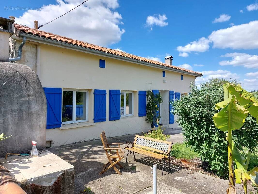 Maison à JONZAC