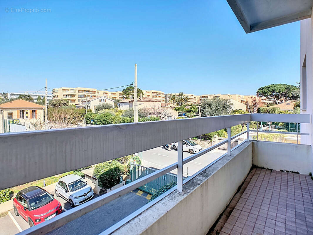 Appartement à VALLAURIS