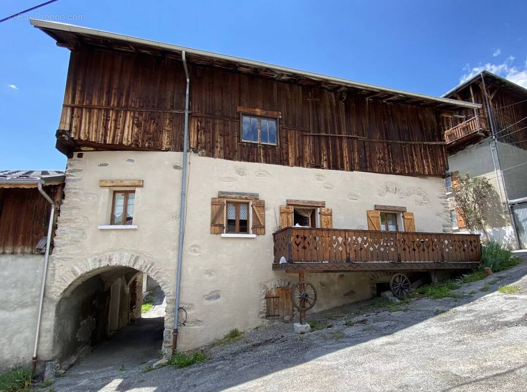 Maison à LE BOIS