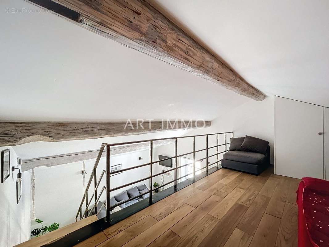 Appartement à FONTAINE-DE-VAUCLUSE