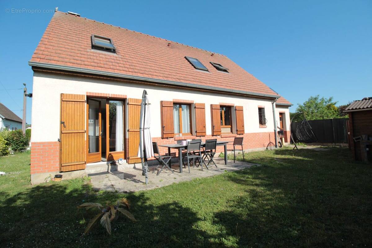 Maison à CHOISY-AU-BAC