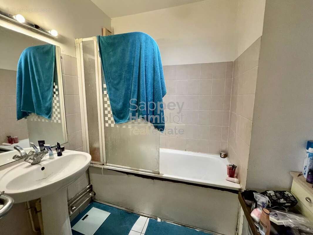 Appartement à SURESNES