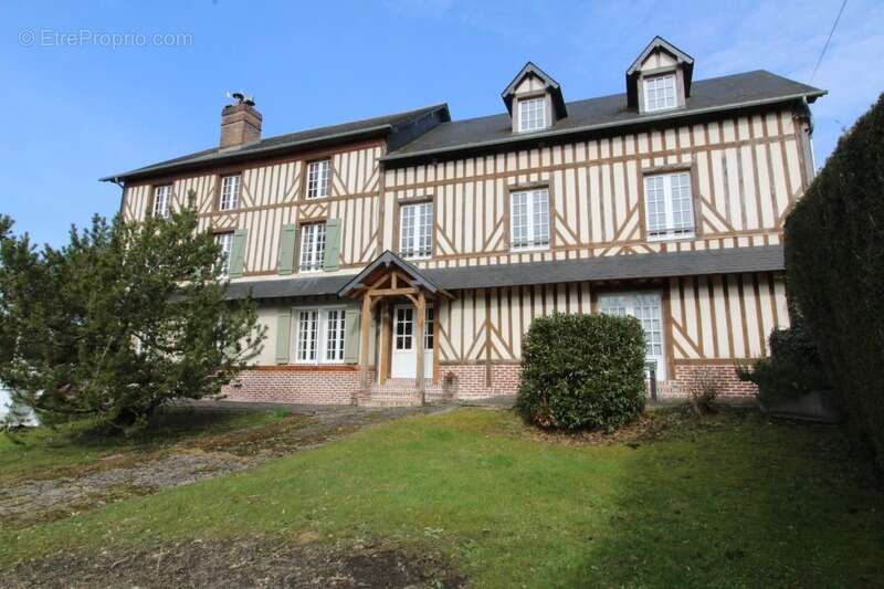 Maison à PONT-L&#039;EVEQUE