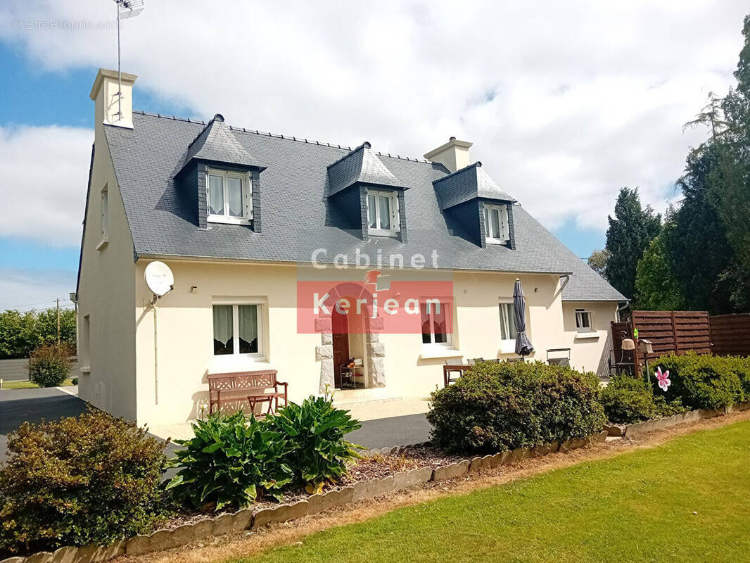 Maison à PLESTIN-LES-GREVES
