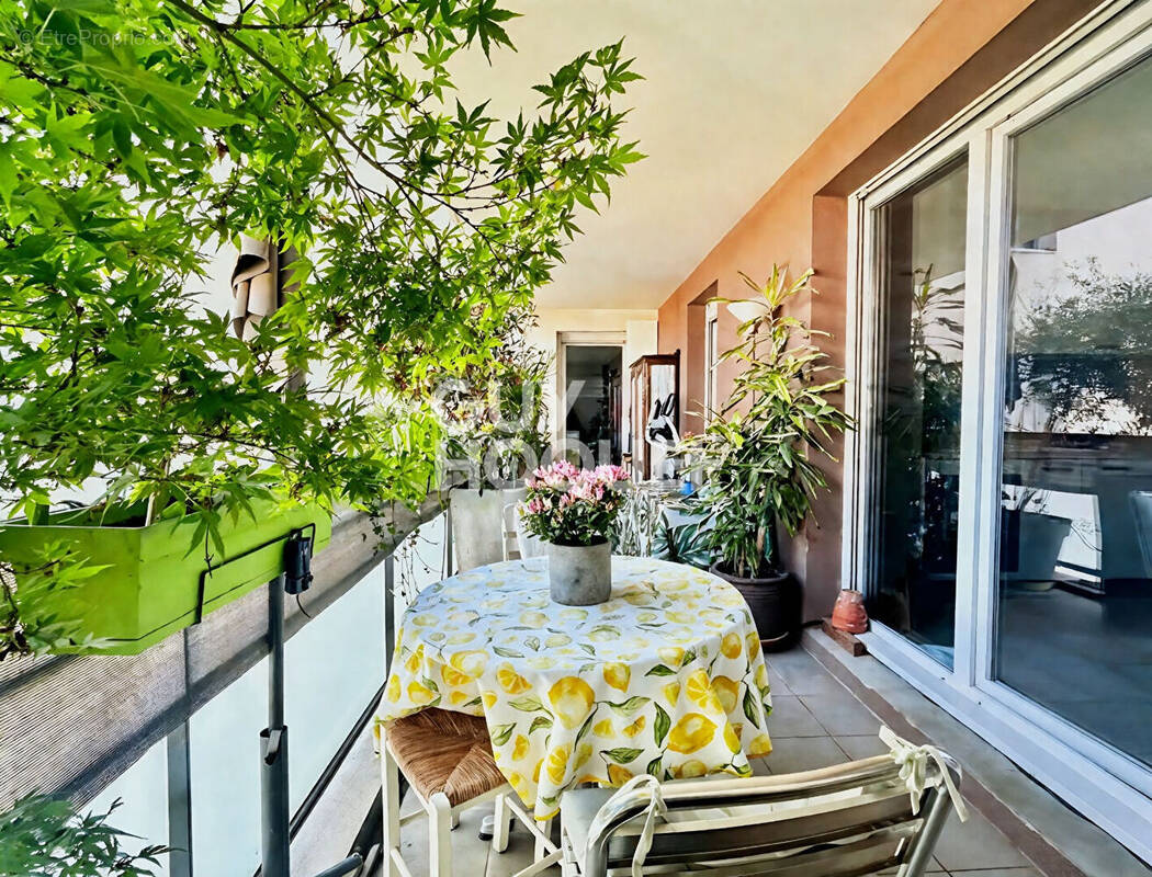 Appartement à CRAPONNE