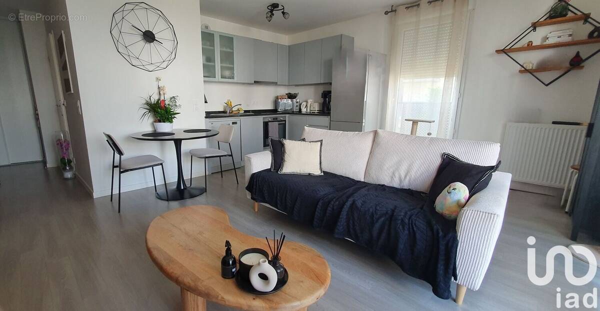 Photo 1 - Appartement à LES ULIS