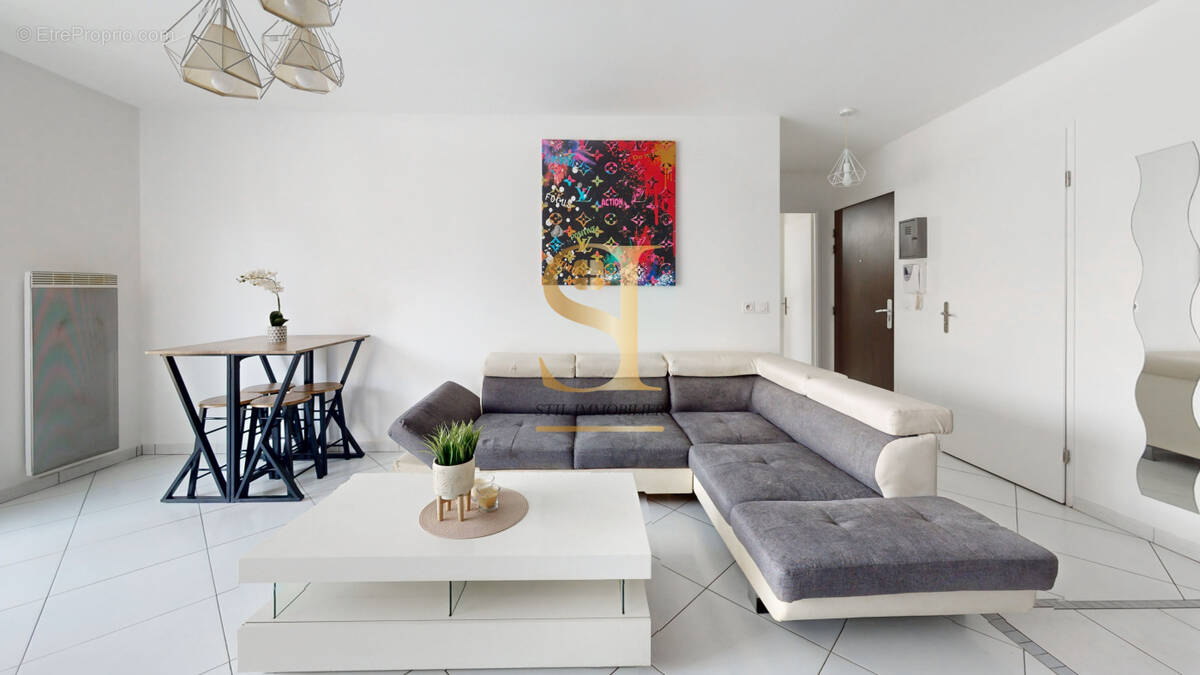 Appartement à VIGNEUX-SUR-SEINE
