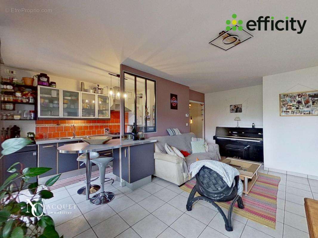 Appartement à VAULX-EN-VELIN