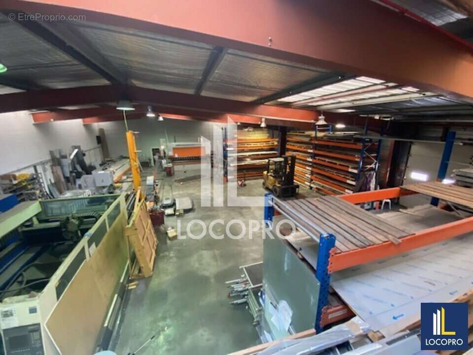 Commerce à PUGET-SUR-ARGENS