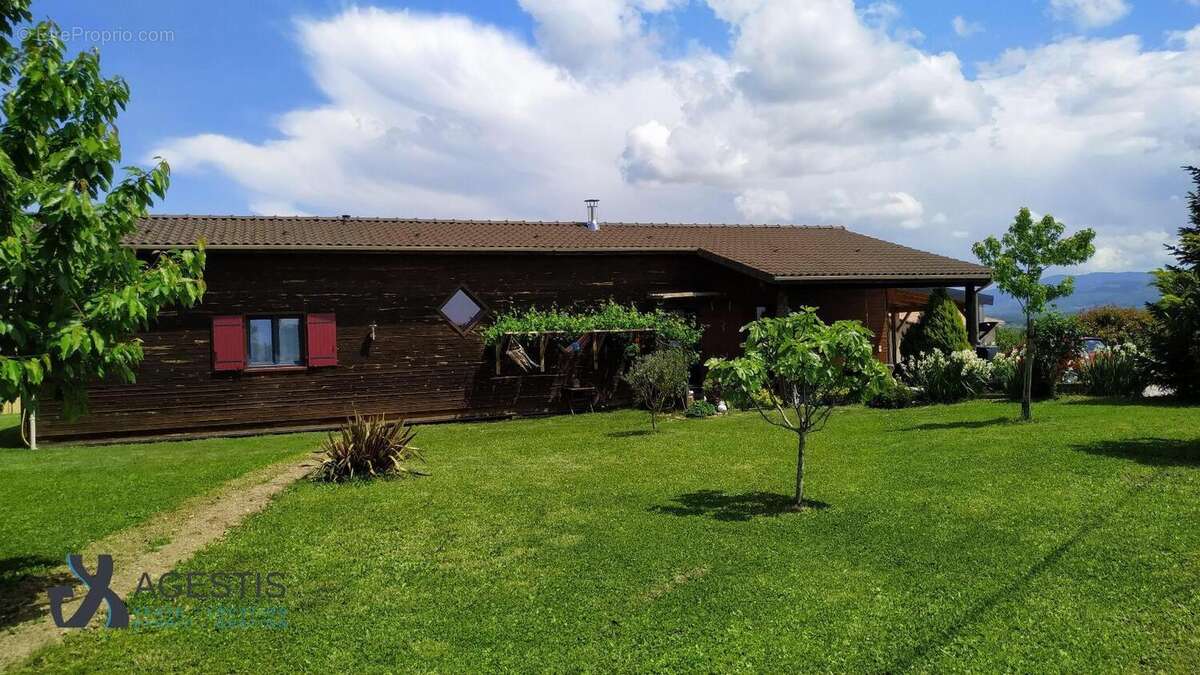   - Maison à LEMPAUT