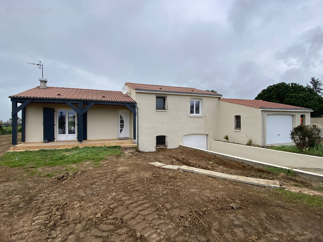 Maison à LA JONCHERE