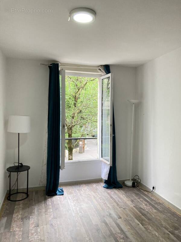 Appartement à PARIS-19E