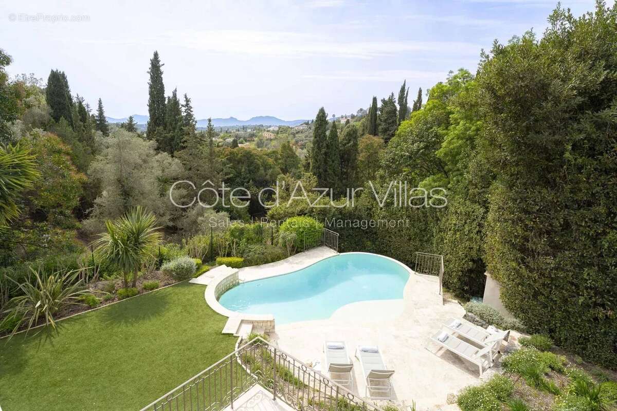 Maison à MOUGINS