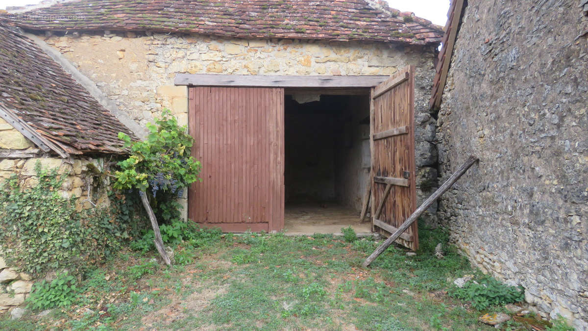 Autre à CHERVEIX-CUBAS