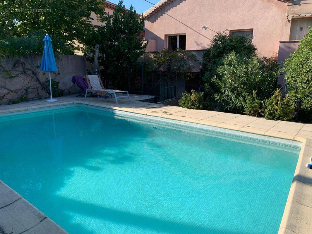 Maison à LES ANGLES