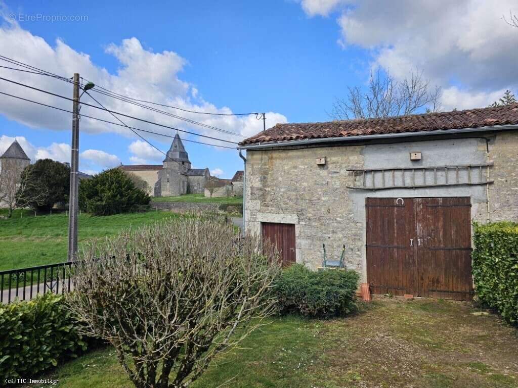Maison à CIVRAY