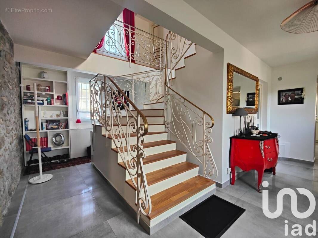 Photo 1 - Maison à LINAS
