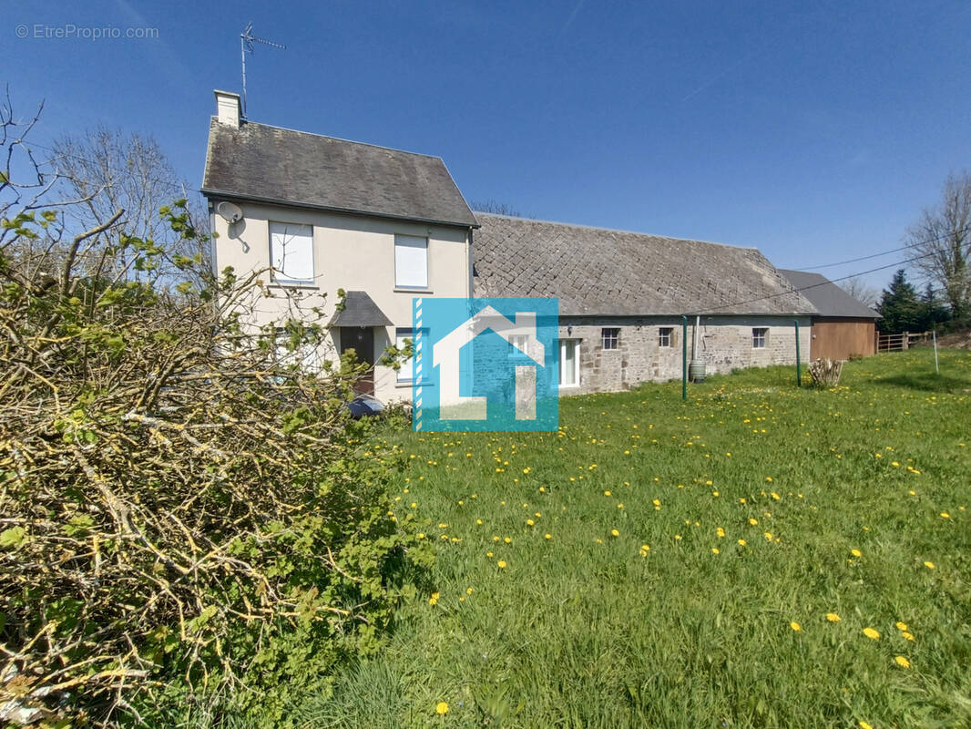 Maison à VILLEDIEU-LES-POELES