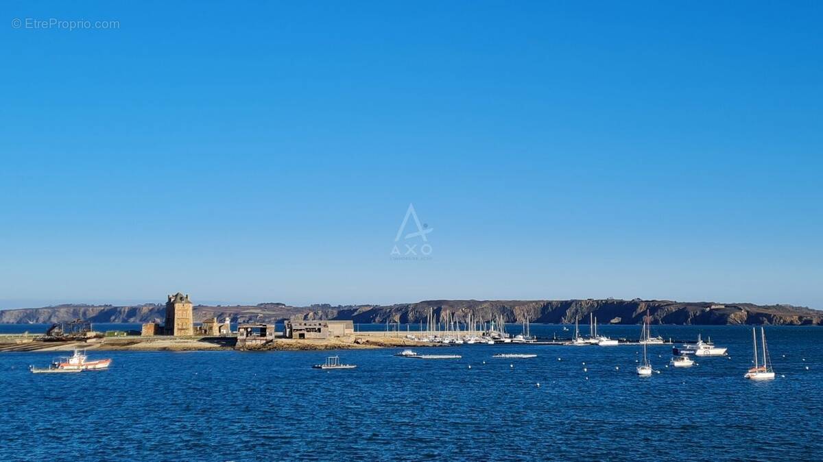 Maison à CAMARET-SUR-MER