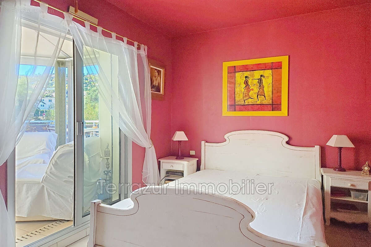 Appartement à VALLAURIS