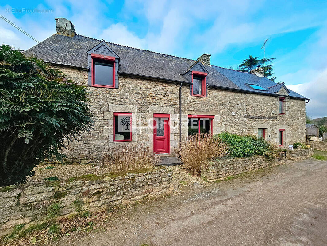 Maison à SAINT-SERVANT
