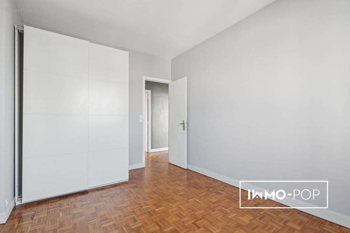 Appartement à SURESNES